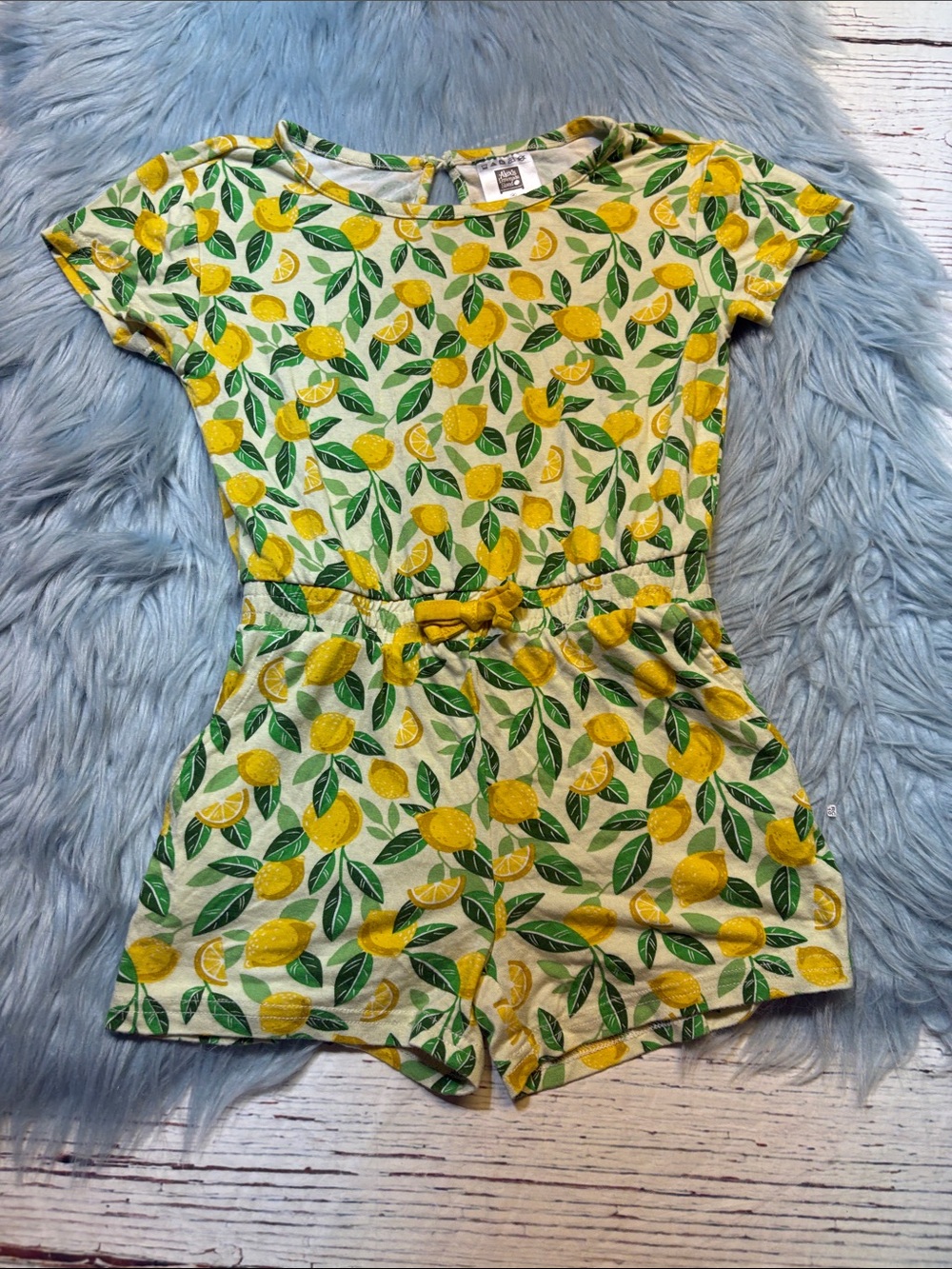 Alex’s Lemonade Stand Lemon Print Short Sleeve Romper Sz 6-6X